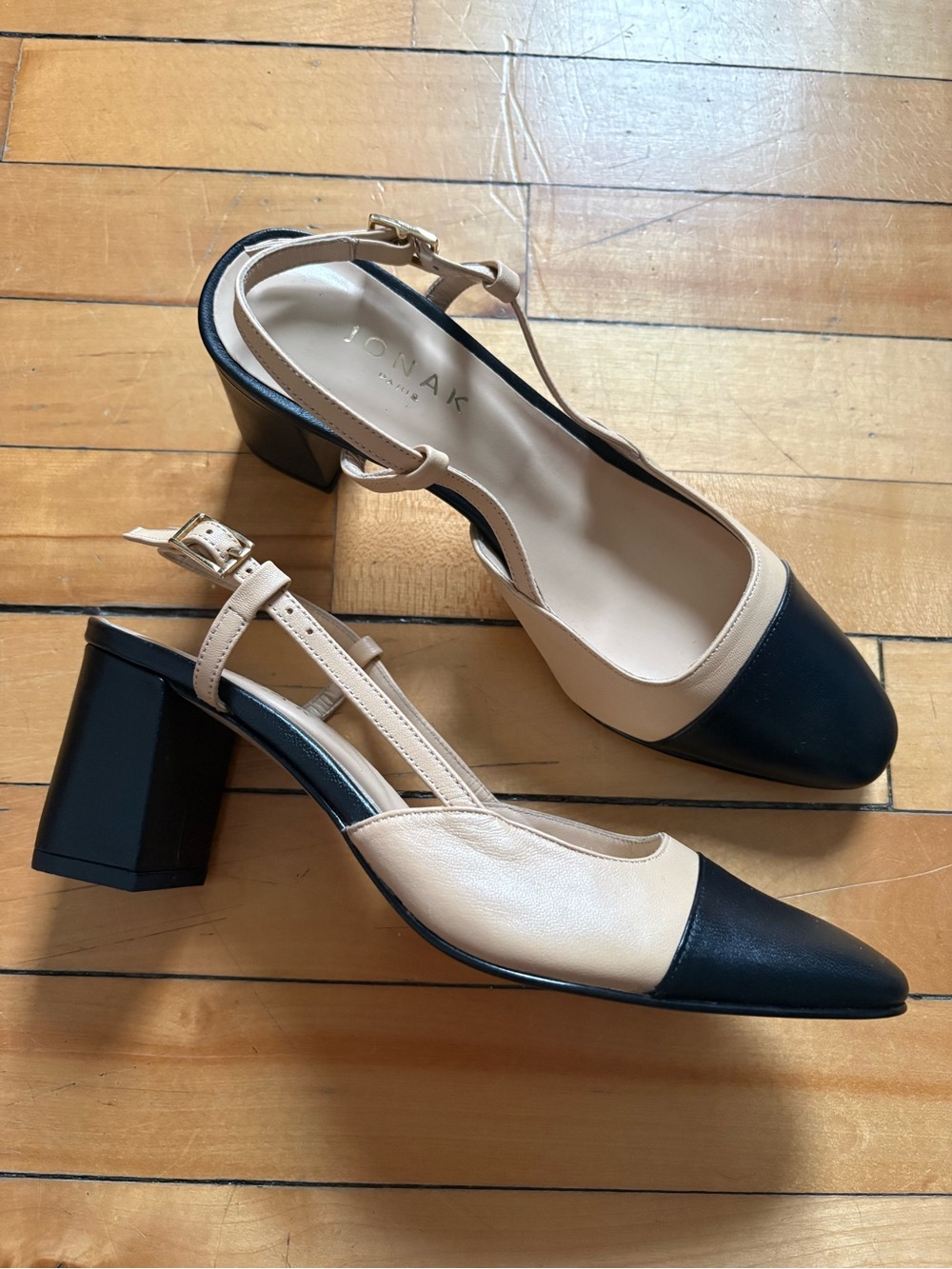 NWOT Jonak Sz 7 (37) Leather Bi Color Cream Black Heeled Slingback Shoes